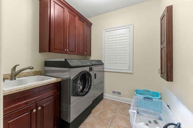 24104 S Old Farm Road, Manhattan, IL 60442