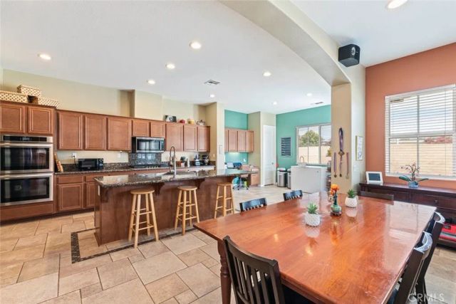 17970 Wildwood Creek Rd, Riverside, CA 92504