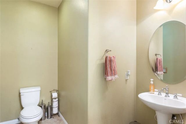 17970 Wildwood Creek Rd, Riverside, CA 92504