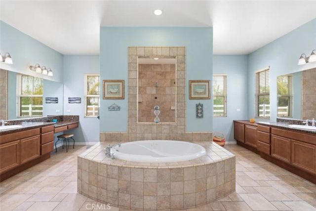 17970 Wildwood Creek Rd, Riverside, CA 92504
