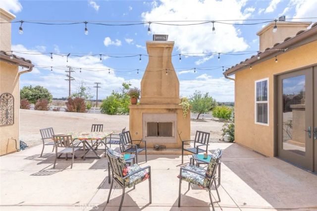 17970 Wildwood Creek Rd, Riverside, CA 92504