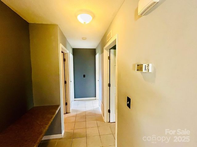 114 Major Way, Hendersonville, NC 28792