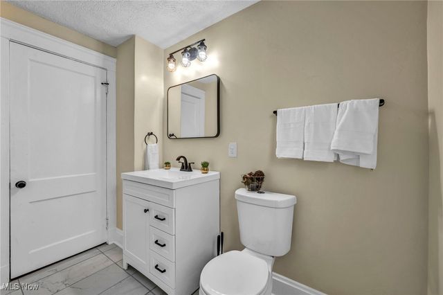 2884 Noble Road, Cleveland Heights, OH 44121