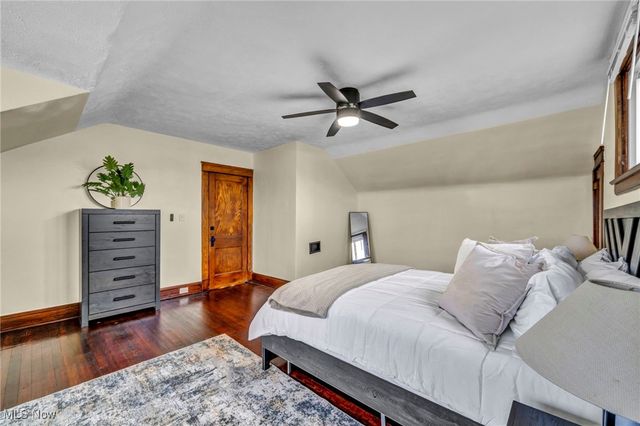 2884 Noble Road, Cleveland Heights, OH 44121