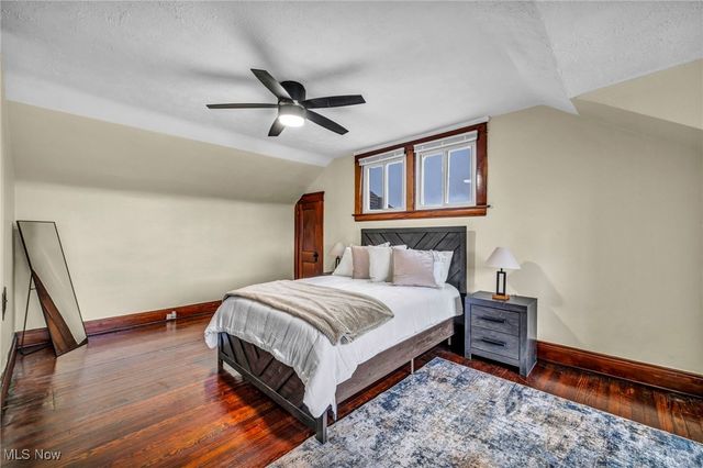 2884 Noble Road, Cleveland Heights, OH 44121