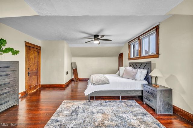 2884 Noble Road, Cleveland Heights, OH 44121