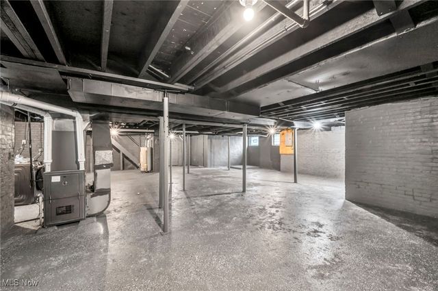 2884 Noble Road, Cleveland Heights, OH 44121