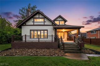 2884 Noble Road, Cleveland Heights, OH 44121