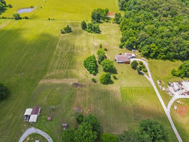 4919 Pulliam Hardaway Rd, Springfield, TN 37172