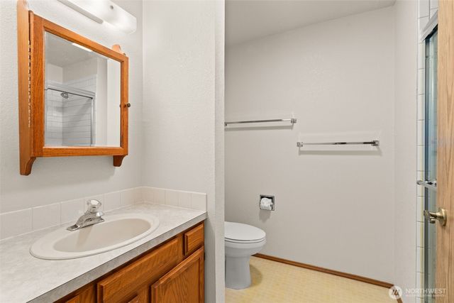 1229 Searle Drive, Centralia, WA 98531
