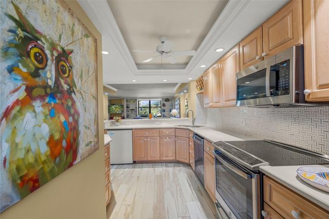 5780 MIDNIGHT PASS ROAD B105, Sarasota, FL 34242