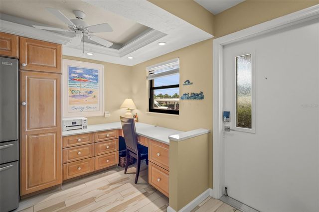 5780 MIDNIGHT PASS ROAD B105, Sarasota, FL 34242