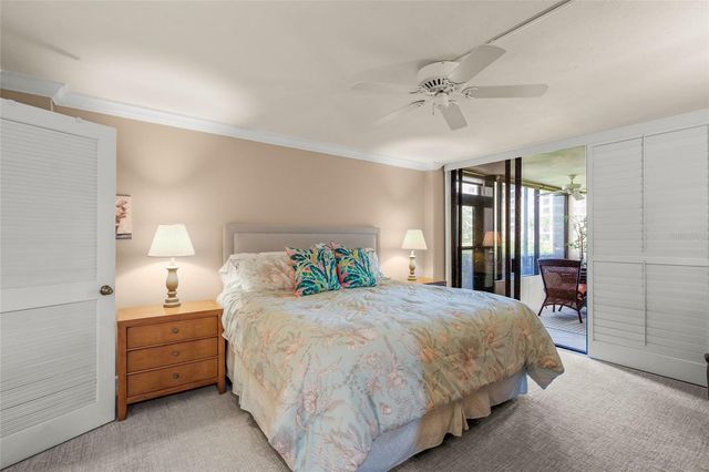 5780 MIDNIGHT PASS ROAD B105, Sarasota, FL 34242
