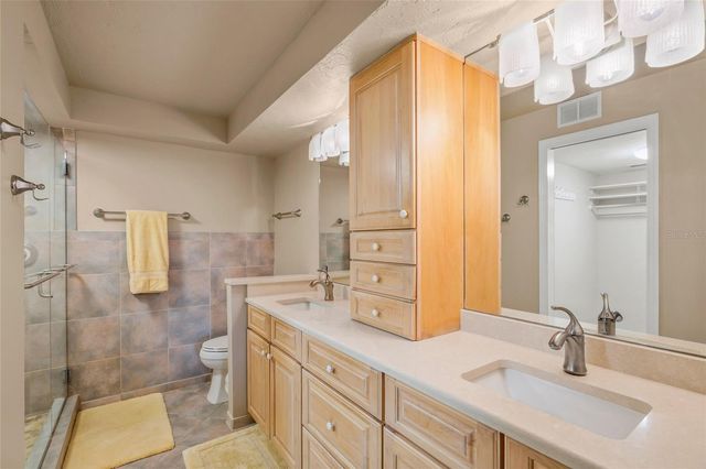 5780 MIDNIGHT PASS ROAD B105, Sarasota, FL 34242