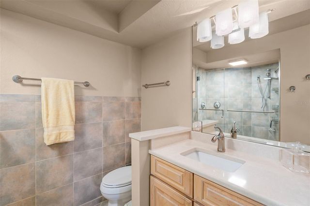 5780 MIDNIGHT PASS ROAD B105, Sarasota, FL 34242