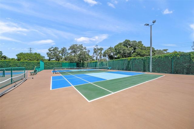 5780 MIDNIGHT PASS ROAD B105, Sarasota, FL 34242