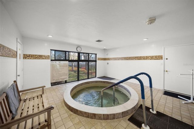 5780 MIDNIGHT PASS ROAD B105, Sarasota, FL 34242