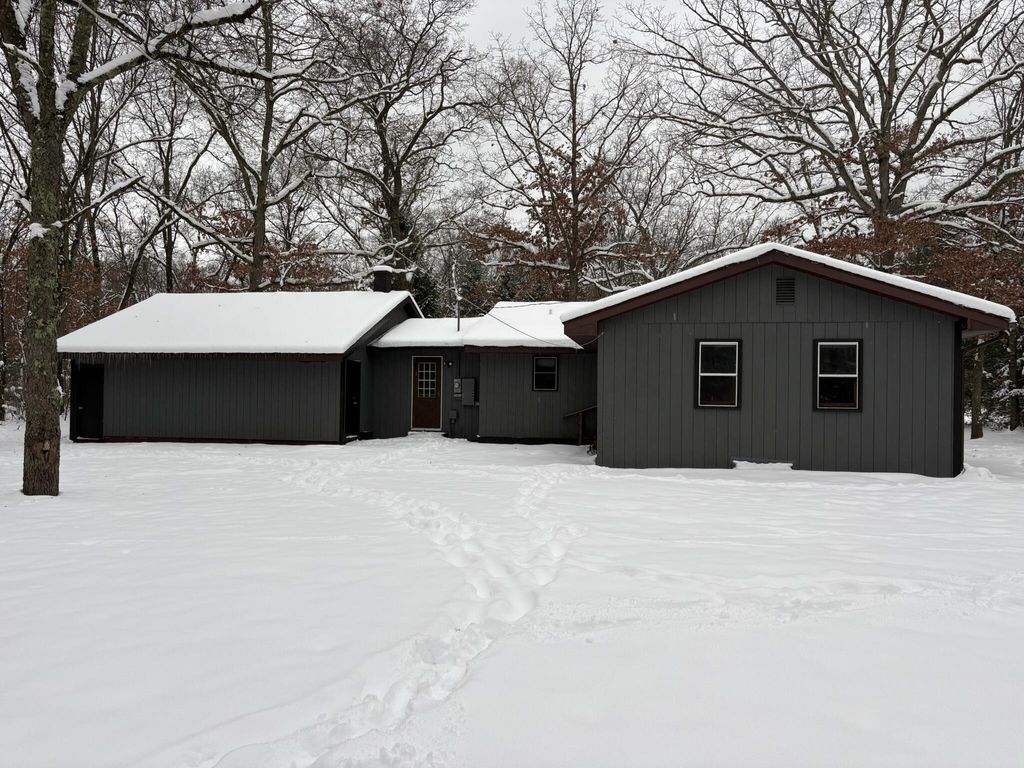 9680 S Thornapple Avenue, Grant Twp-newaygo, MI 49327