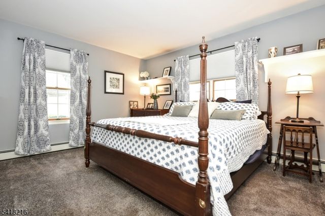 84 W Midland Ave, Paramus Boro, NJ 07652