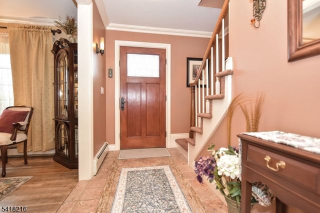 84 W Midland Ave, Paramus Boro, NJ 07652