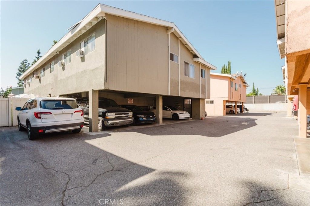 10035 Sepulveda Boulevard, San Fernando, CA 91345 — photo 3