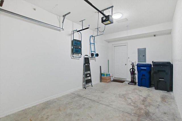 6640 PINEVIEW TERRACE 6640, Bradenton, FL 34203