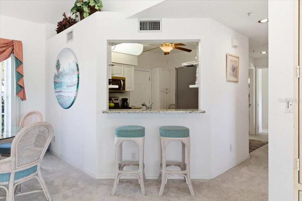 Image 16 of property listing at 6640 PINEVIEW TERRACE 6640, Bradenton, FL 34203