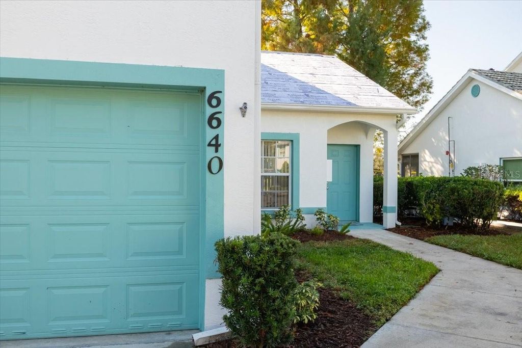 Image 6 of property listing at 6640 PINEVIEW TERRACE 6640, Bradenton, FL 34203