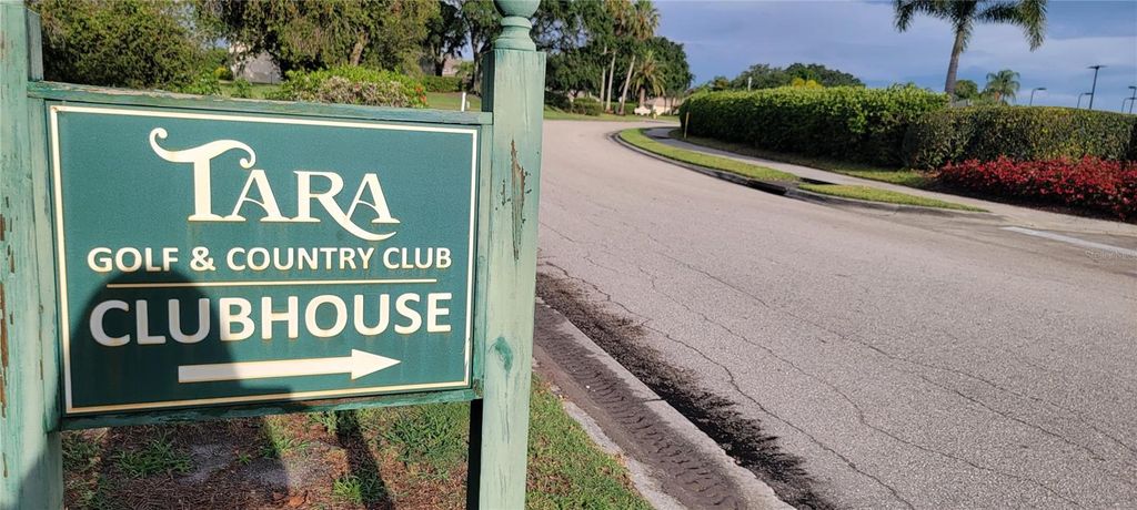 Image 55 of property listing at 6640 PINEVIEW TERRACE 6640, Bradenton, FL 34203