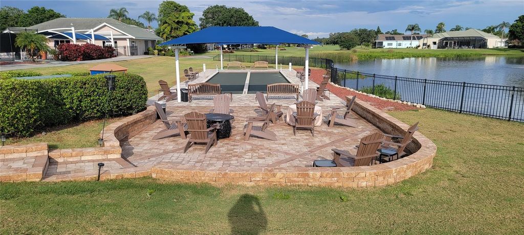 Image 68 of property listing at 6640 PINEVIEW TERRACE 6640, Bradenton, FL 34203