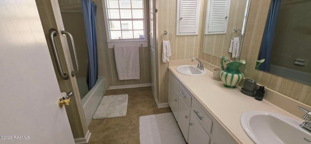 220 N Philo Drive, Lafayette, LA 70506