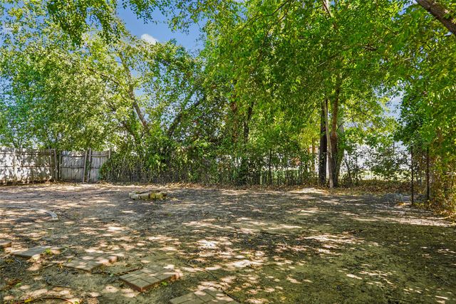 403 Marshall Street, Sanger, TX 76266