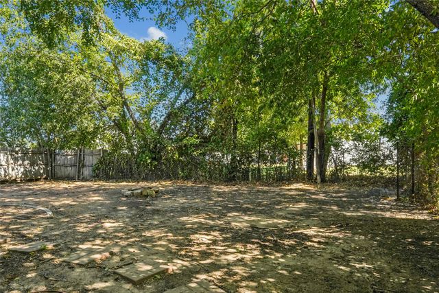 403 Marshall Street, Sanger, TX 76266