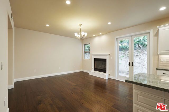 320 S SWALL Drive 1, Los Angeles, CA 90048