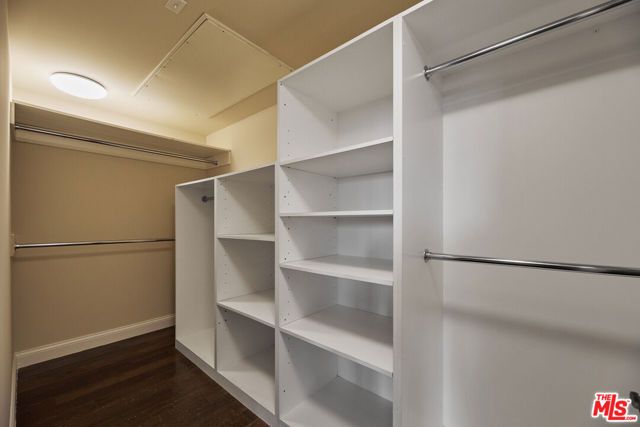 320 S SWALL Drive 1, Los Angeles, CA 90048