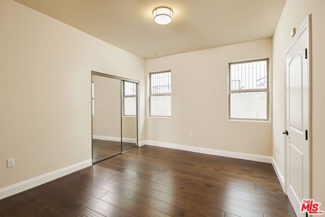 320 S SWALL Drive 1, Los Angeles, CA 90048