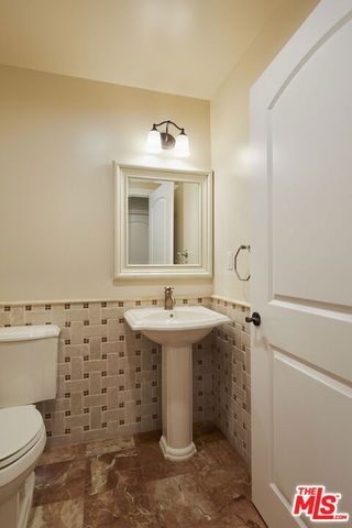 320 S SWALL Drive 1, Los Angeles, CA 90048
