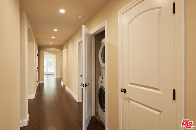320 S SWALL Drive 1, Los Angeles, CA 90048