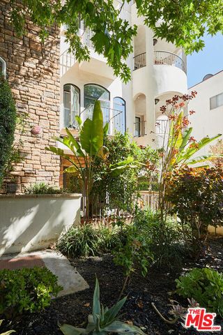 320 S SWALL Drive 1, Los Angeles, CA 90048