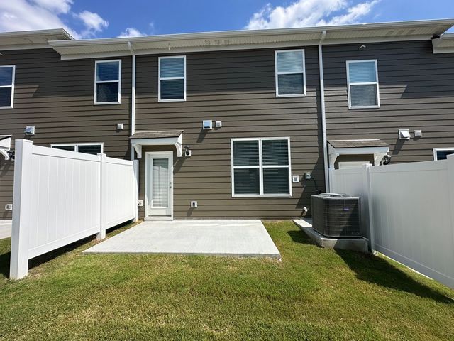 206 Hazel Ln, Lebanon, TN 37087