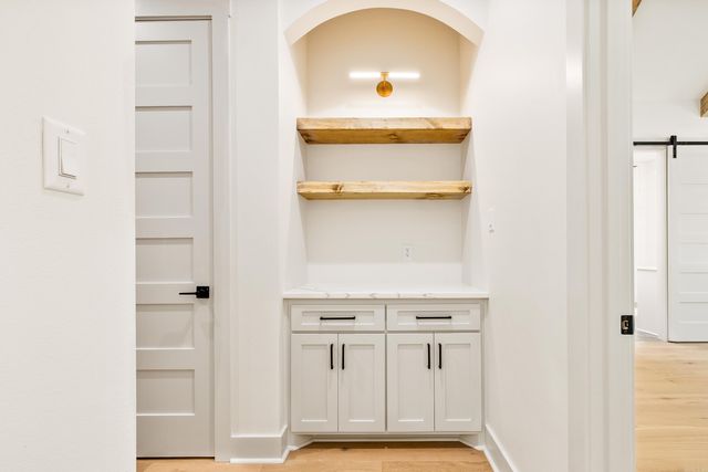 7130 Moonview Place, Alexander, AR 72002