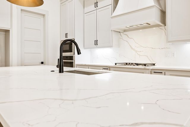 7130 Moonview Place, Alexander, AR 72002