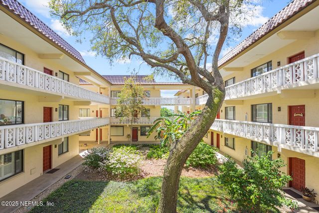 1830 SEVILLA Boulevard, 209, Atlantic Beach, FL 32233