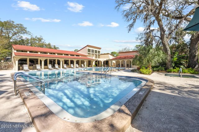 1830 SEVILLA Boulevard, 209, Atlantic Beach, FL 32233