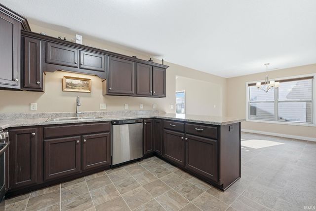 436 Kings Cross Crossing, Huntington, IN 46750