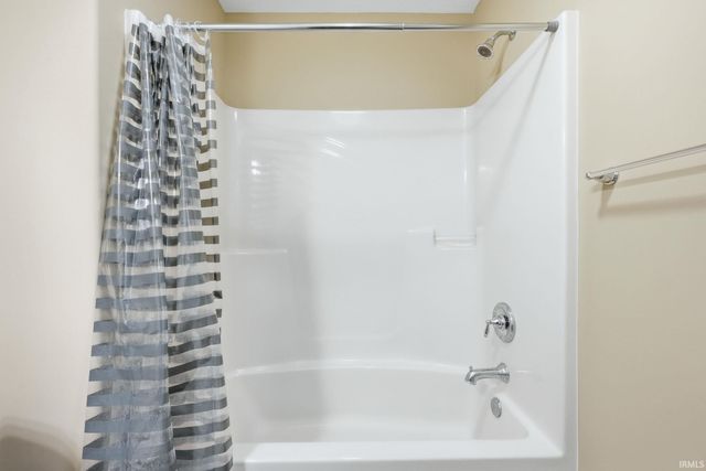 436 Kings Cross Crossing, Huntington, IN 46750
