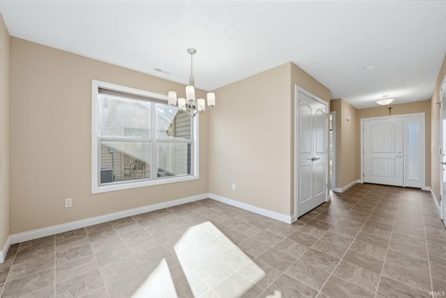 436 Kings Cross Crossing, Huntington, IN 46750