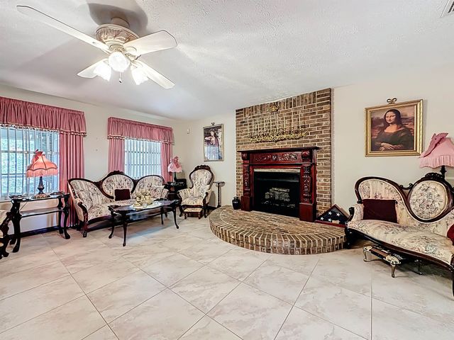 5046 Shore Dr, St Augustine, FL 32086