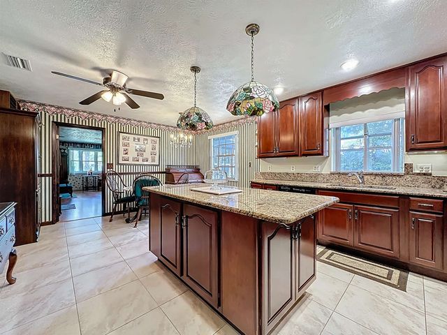 5046 Shore Dr, St Augustine, FL 32086