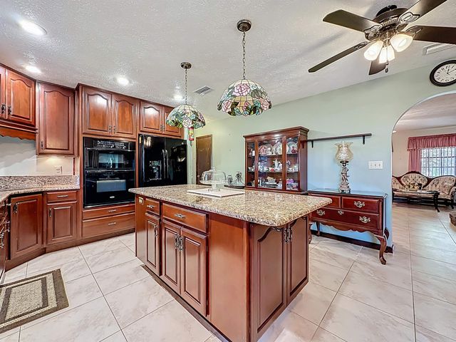 5046 Shore Dr, St Augustine, FL 32086